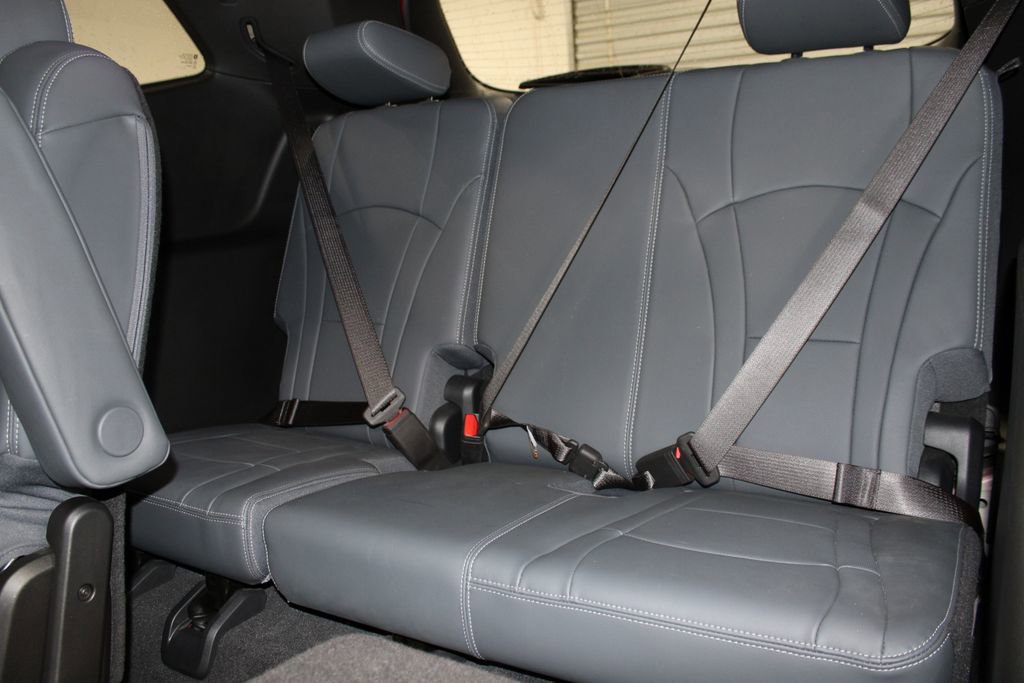 Used 2024 Buick Enclave Essence w/ Experience Buick Package image 24