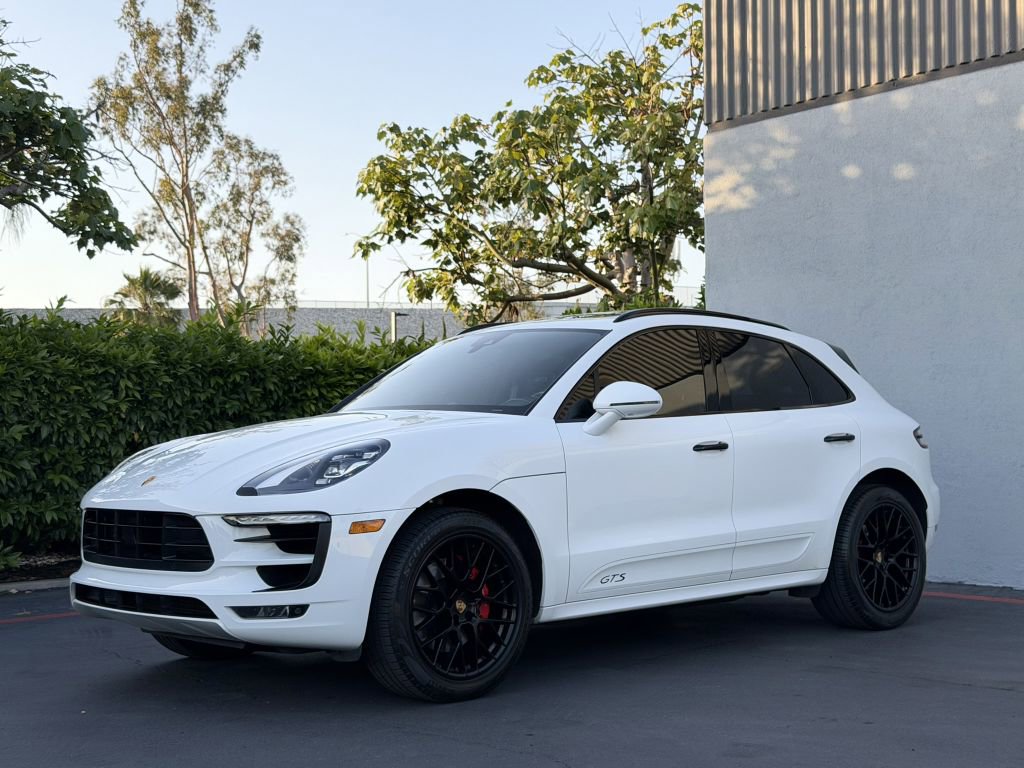 Used 2018 Porsche Macan GTS AWD/4WD image 3