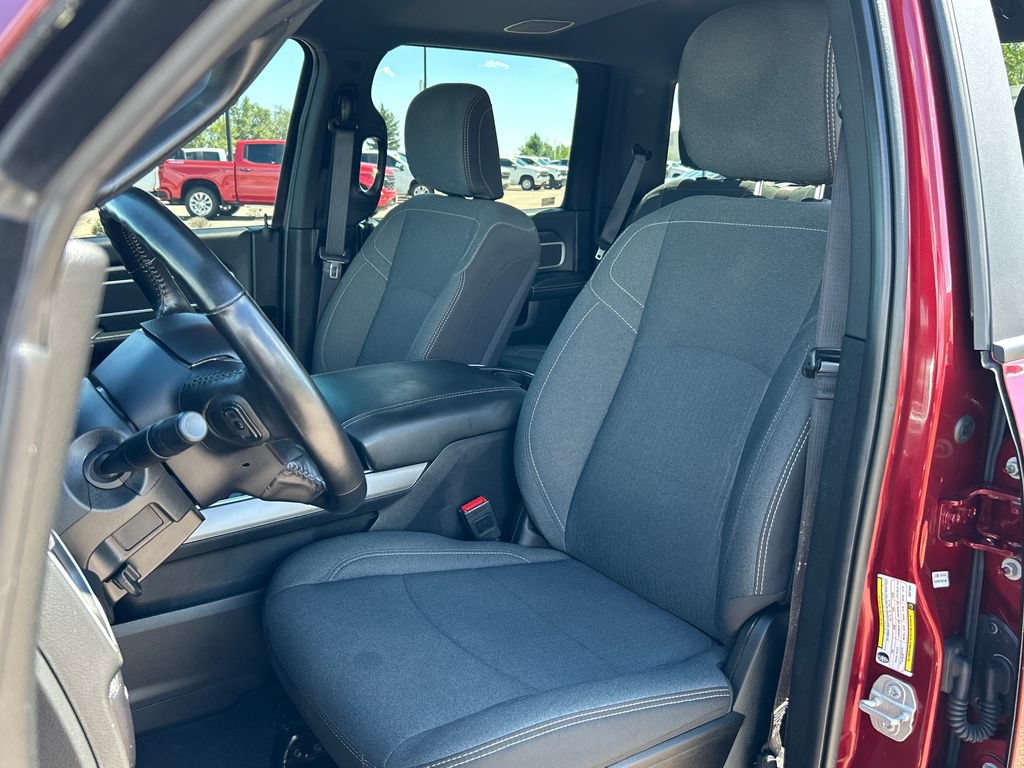 Used 2024 RAM 2500 Big Horn w/ Night Edition AWD/4WD image 12