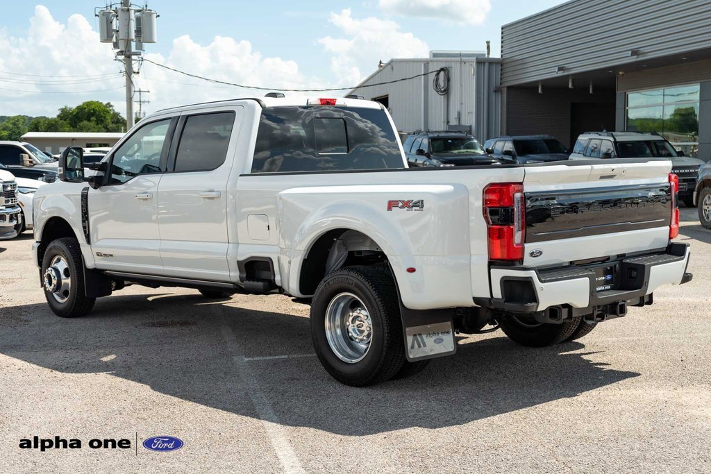 Used 2025 Ford F350 Platinum image 9