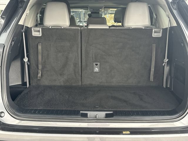 Certified 2021 Toyota Highlander XLE FWD image 22
