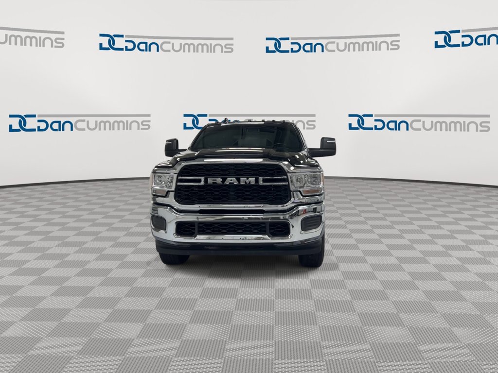 Used 2024 RAM 2500 Tradesman w/ Chrome Appearance Group AWD/4WD image 3