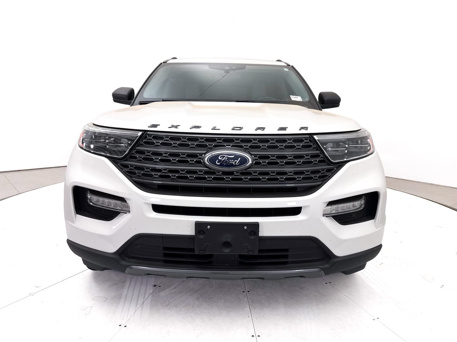 Used 2021 Ford Explorer XLT w/ Equipment Group 202A RWD image 13