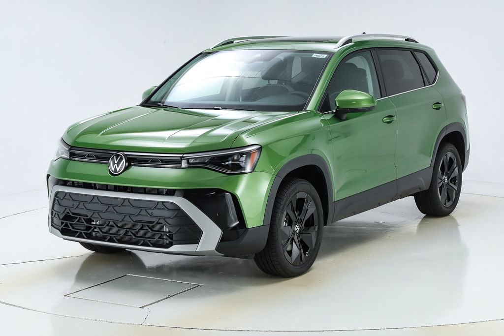 New 2025 Volkswagen Taos SE