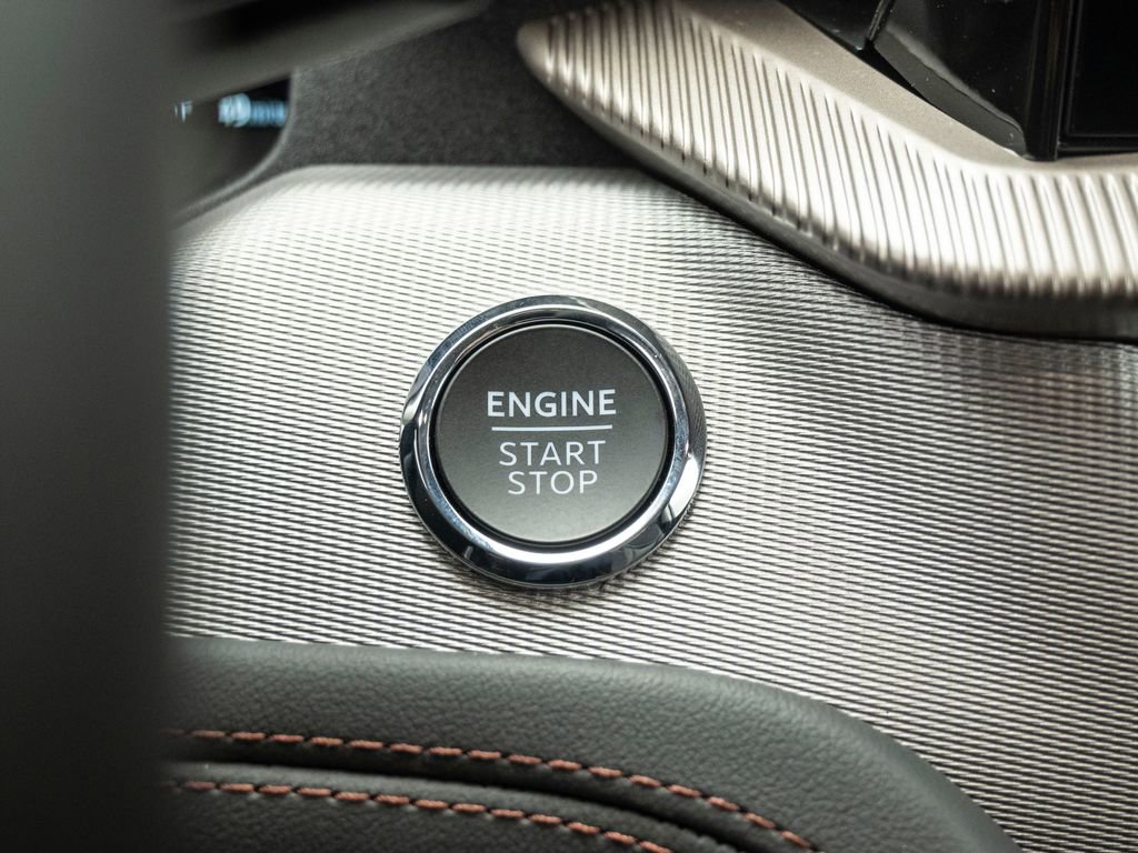 New 2025 Ford Explorer Active w/ Active Comfort Package image 44