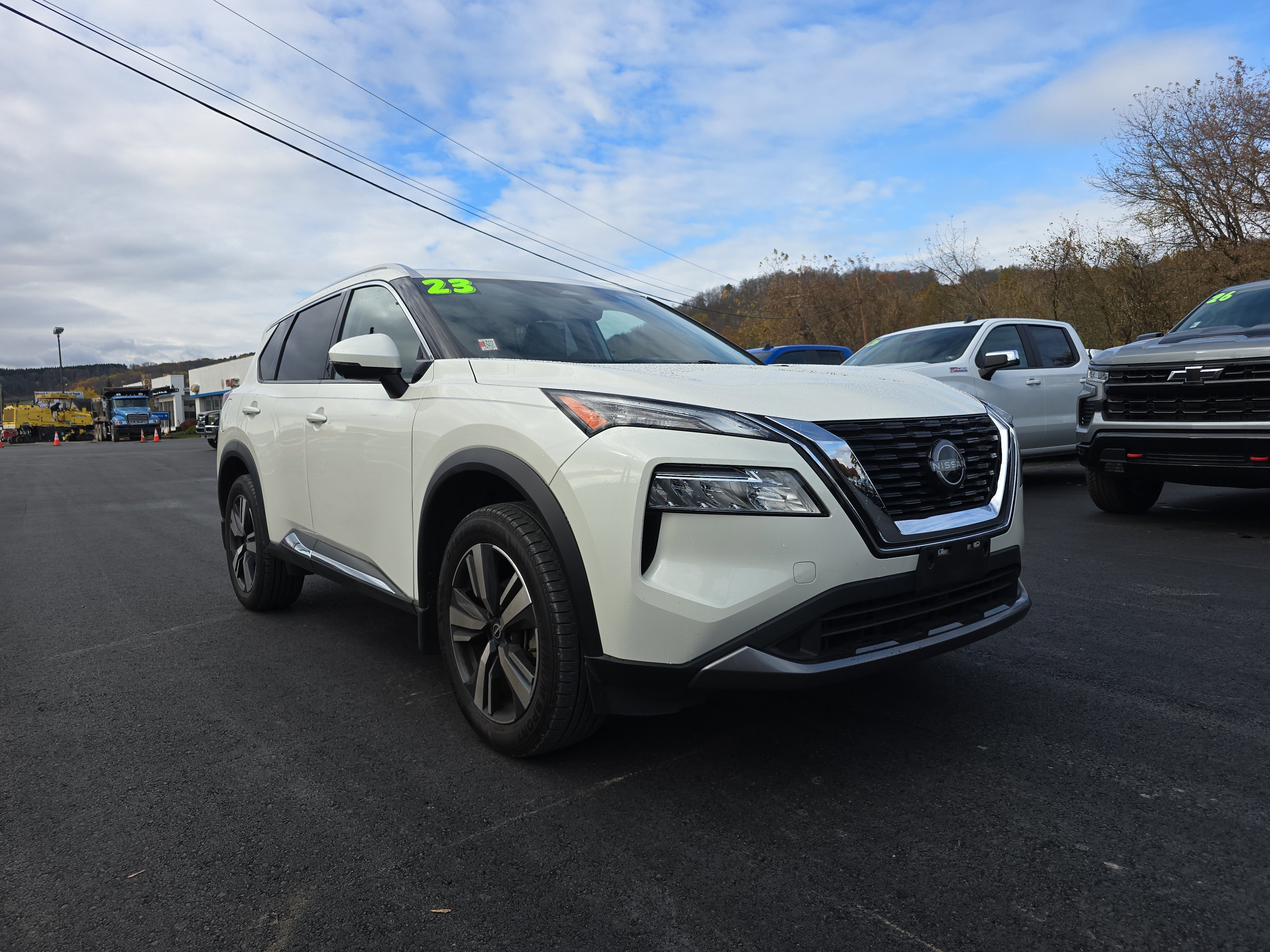 Used 2023 Nissan Rogue SL