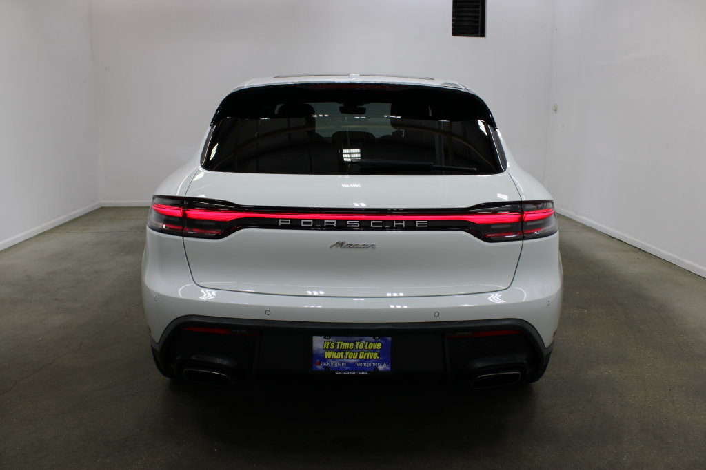 Used 2023 Porsche Macan AWD/4WD image 6