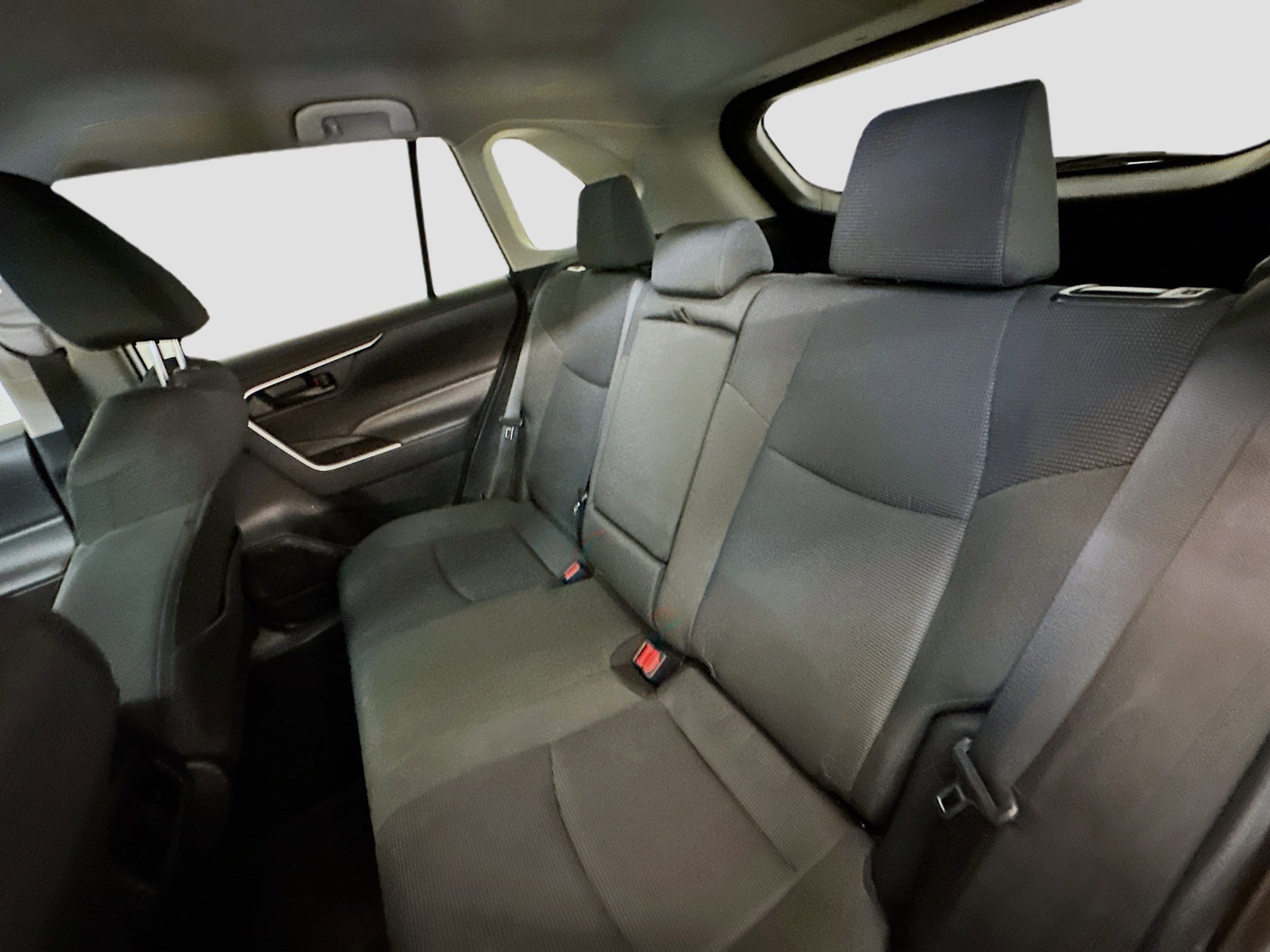 Used 2025 Toyota RAV4 LE image 29