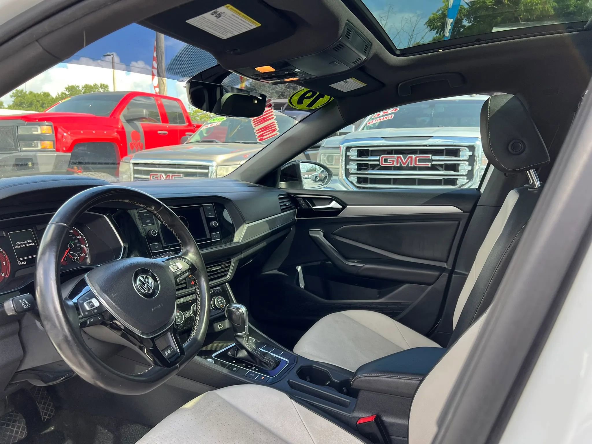 Used 2019 Volkswagen Jetta R-Line FWD image 10