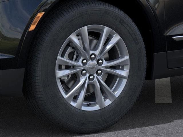 New 2025 Cadillac XT5 Luxury image 9
