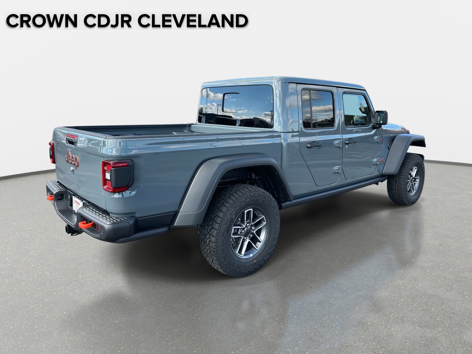 New 2026 Jeep Gladiator Mojave w/ Steel Bumper Group image 4