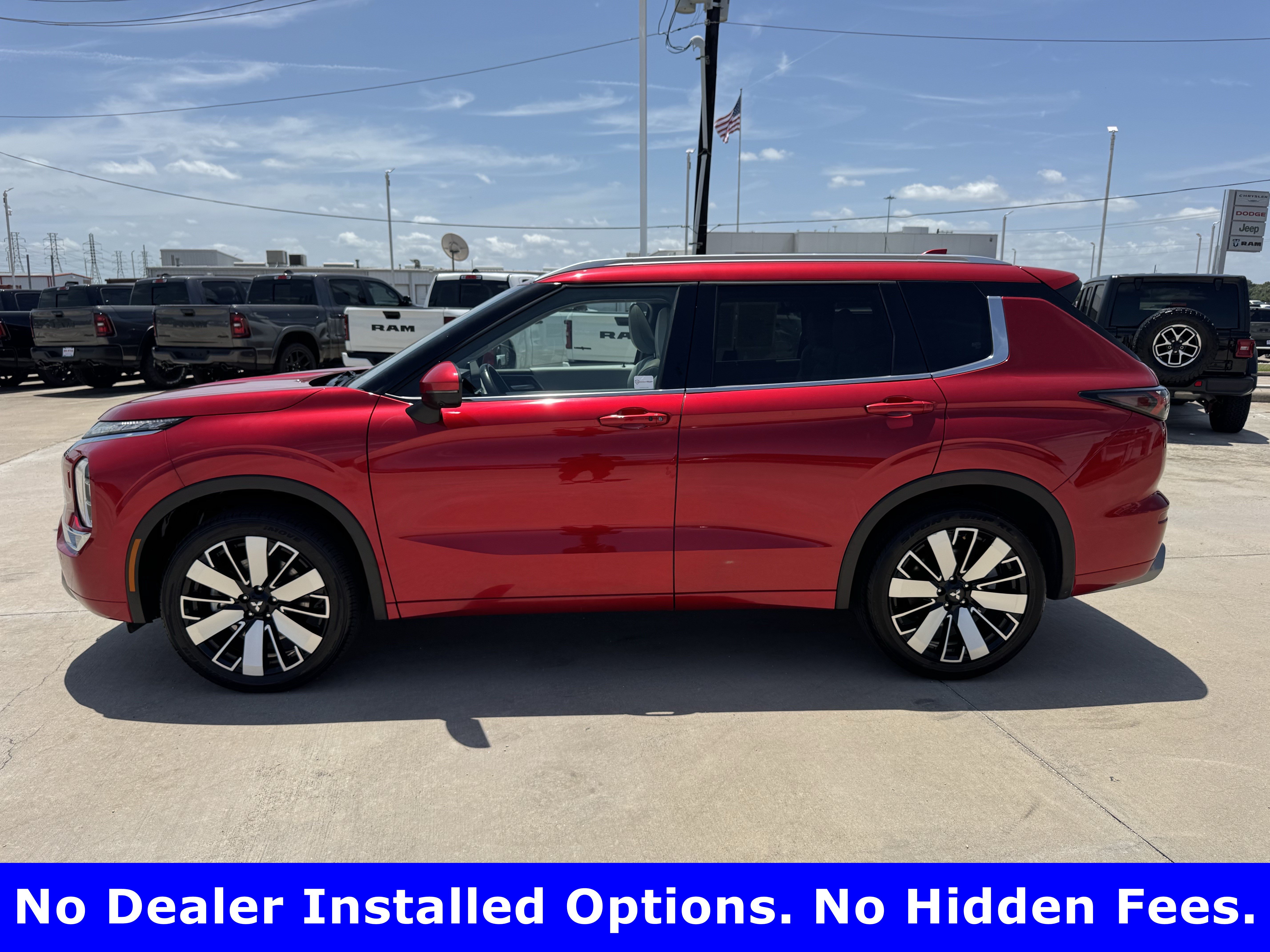 Used 2025 Mitsubishi Outlander SEL AWD/4WD image 5