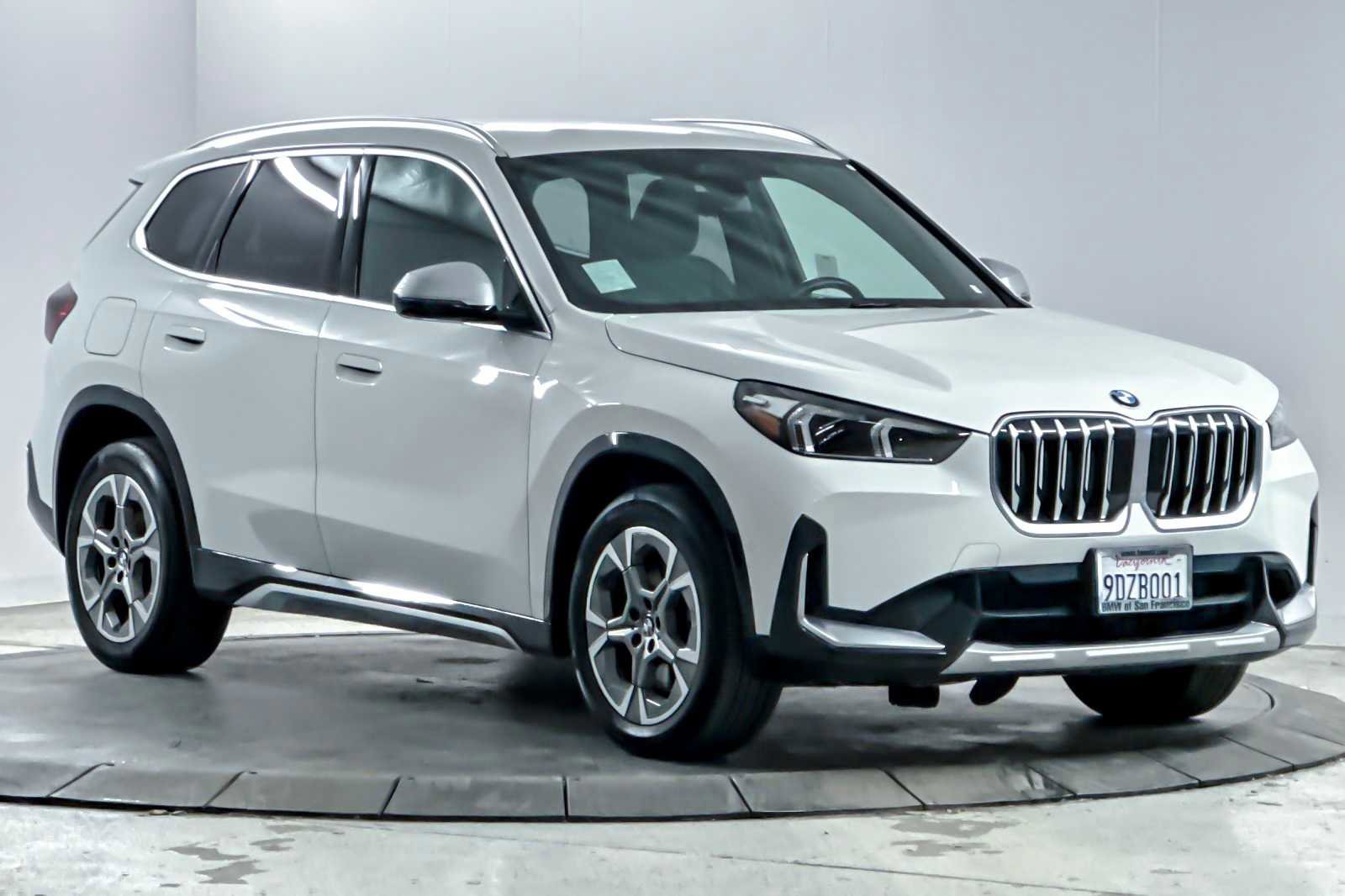 Used 2023 BMW X1 xDrive28i w/ Convenience Package image 9