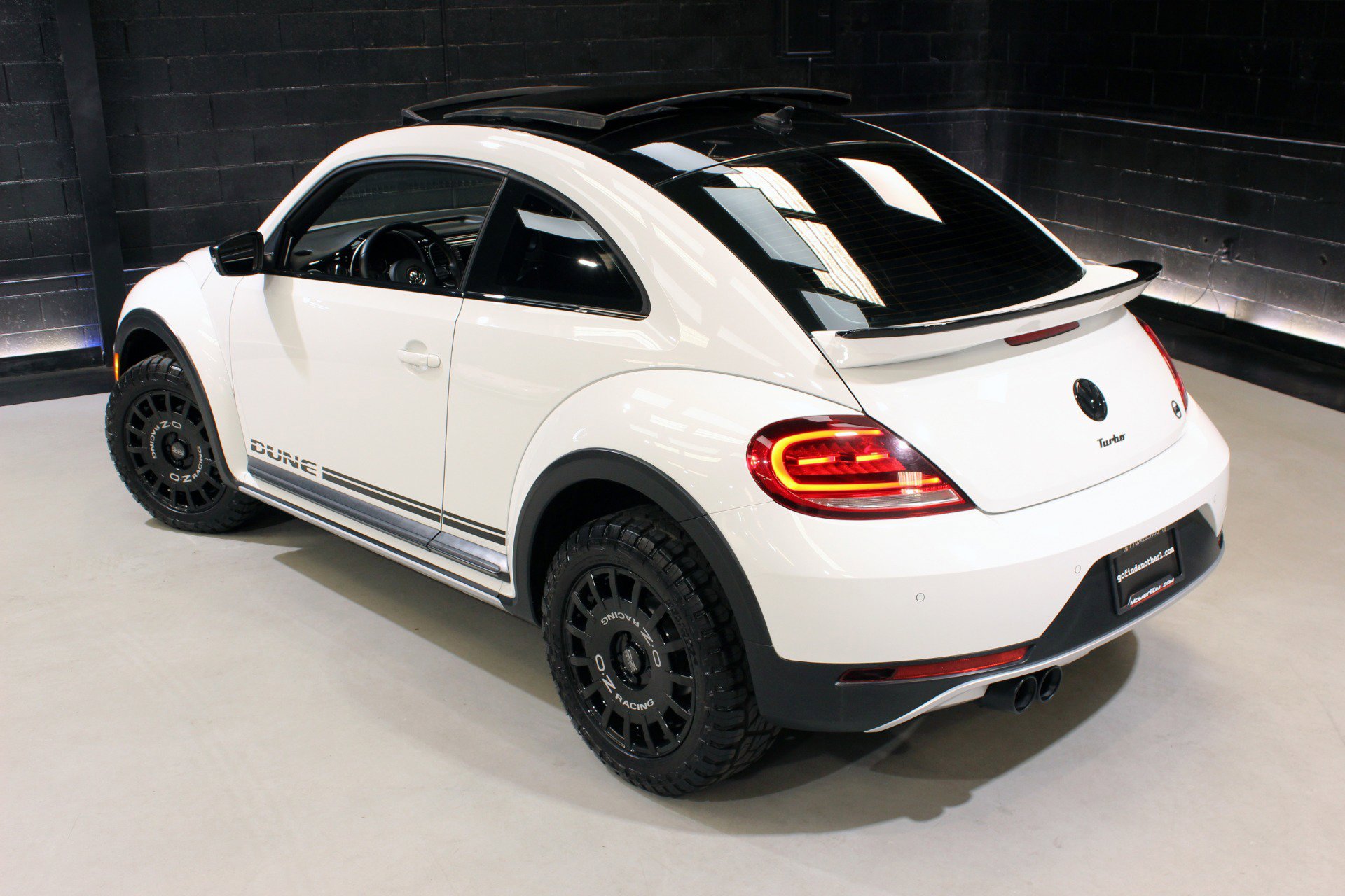 Used 2017 Volkswagen Beetle 1.8T Dune w/ Dune Technology Package FWD image 18