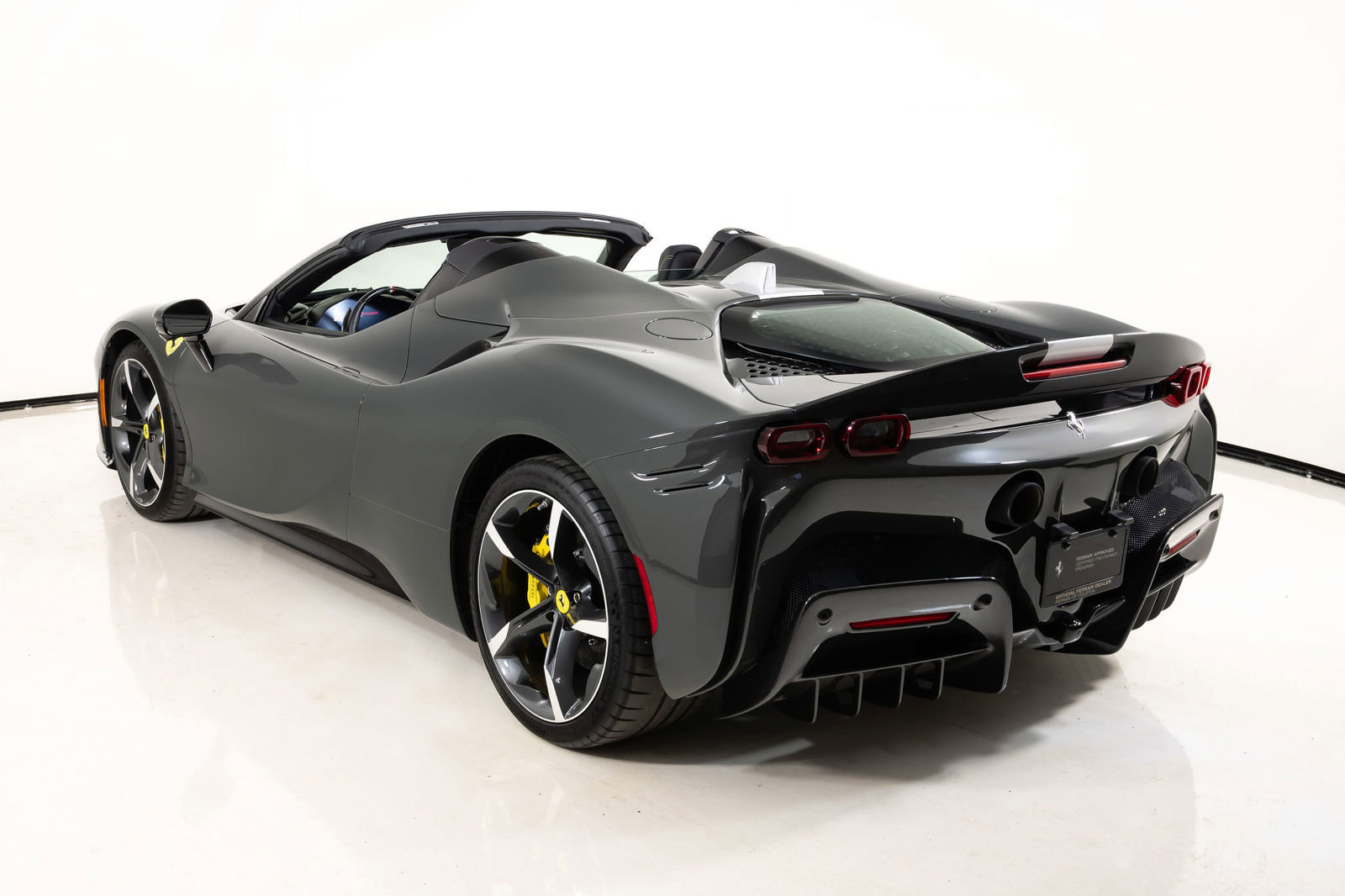 Certified 2023 Ferrari SF90 Spider image 2
