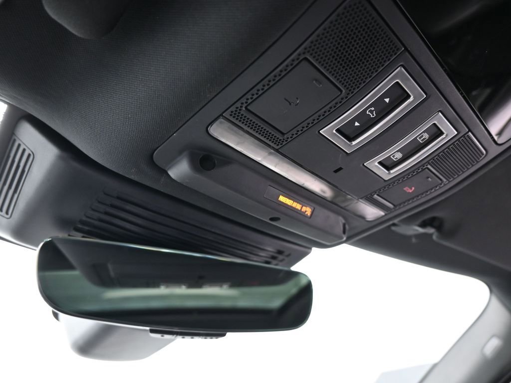 Used 2024 Jaguar F-PACE R-Dynamic S image 25