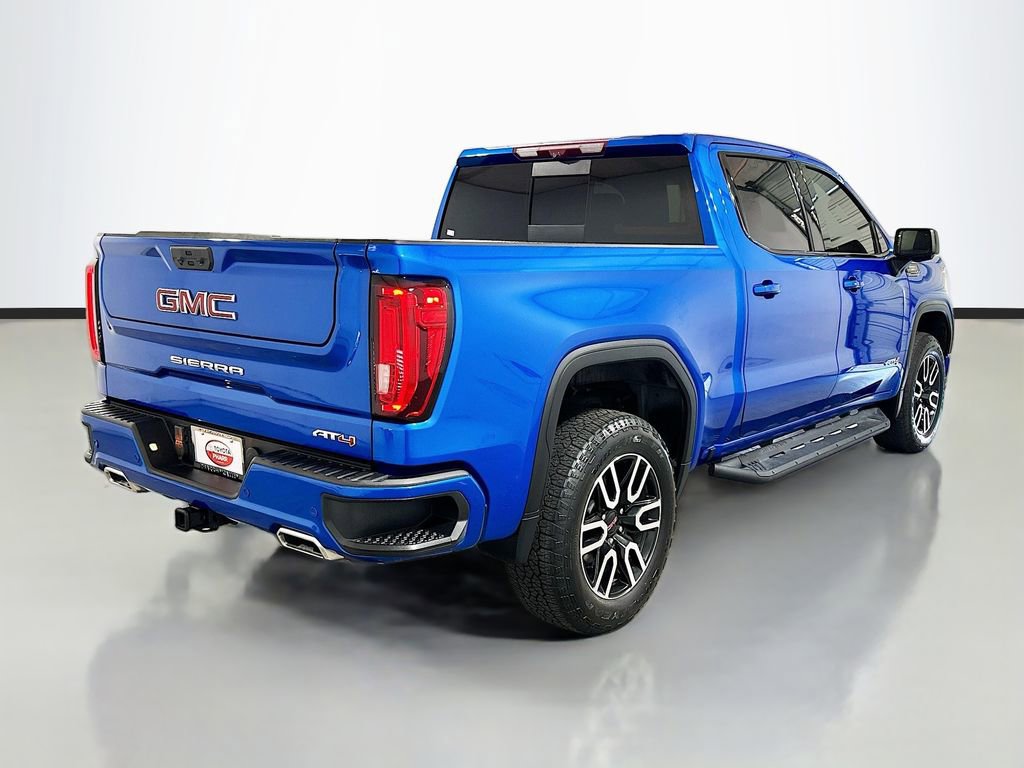Used 2024 GMC Sierra 1500 AT4 w/ Technology Package image 4