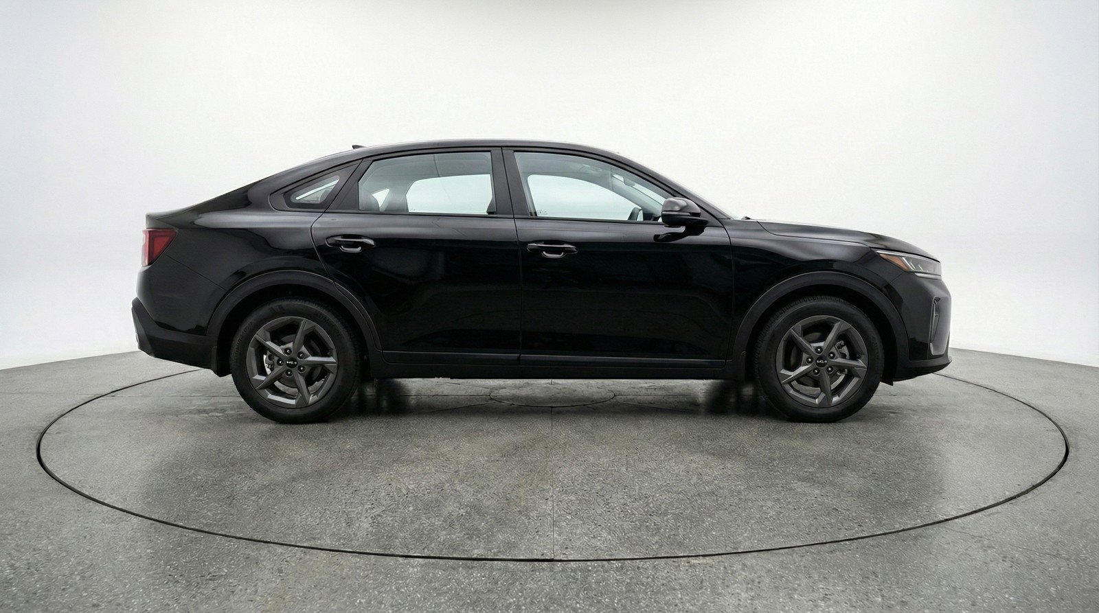 Used 2025 Kia K4 LXS image 11