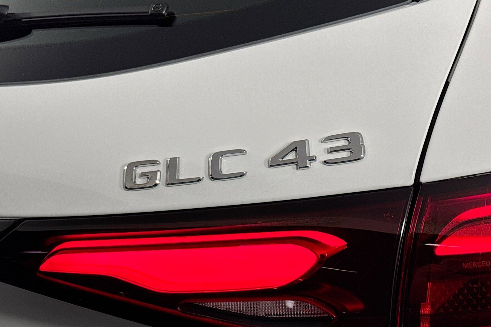 New 2025 Mercedes-Benz GLC 43 AMG 4MATIC image 8