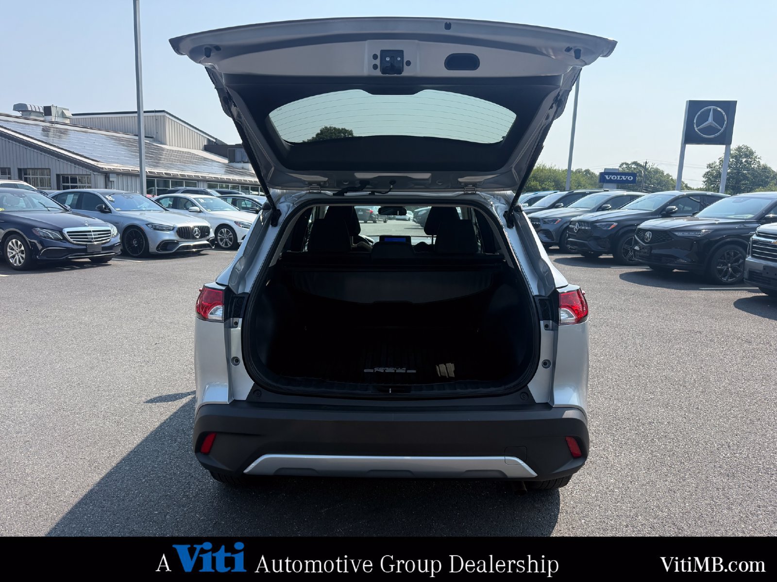 Used 2023 Toyota Corolla Cross LE w/ Moonroof Package AWD/4WD image 23