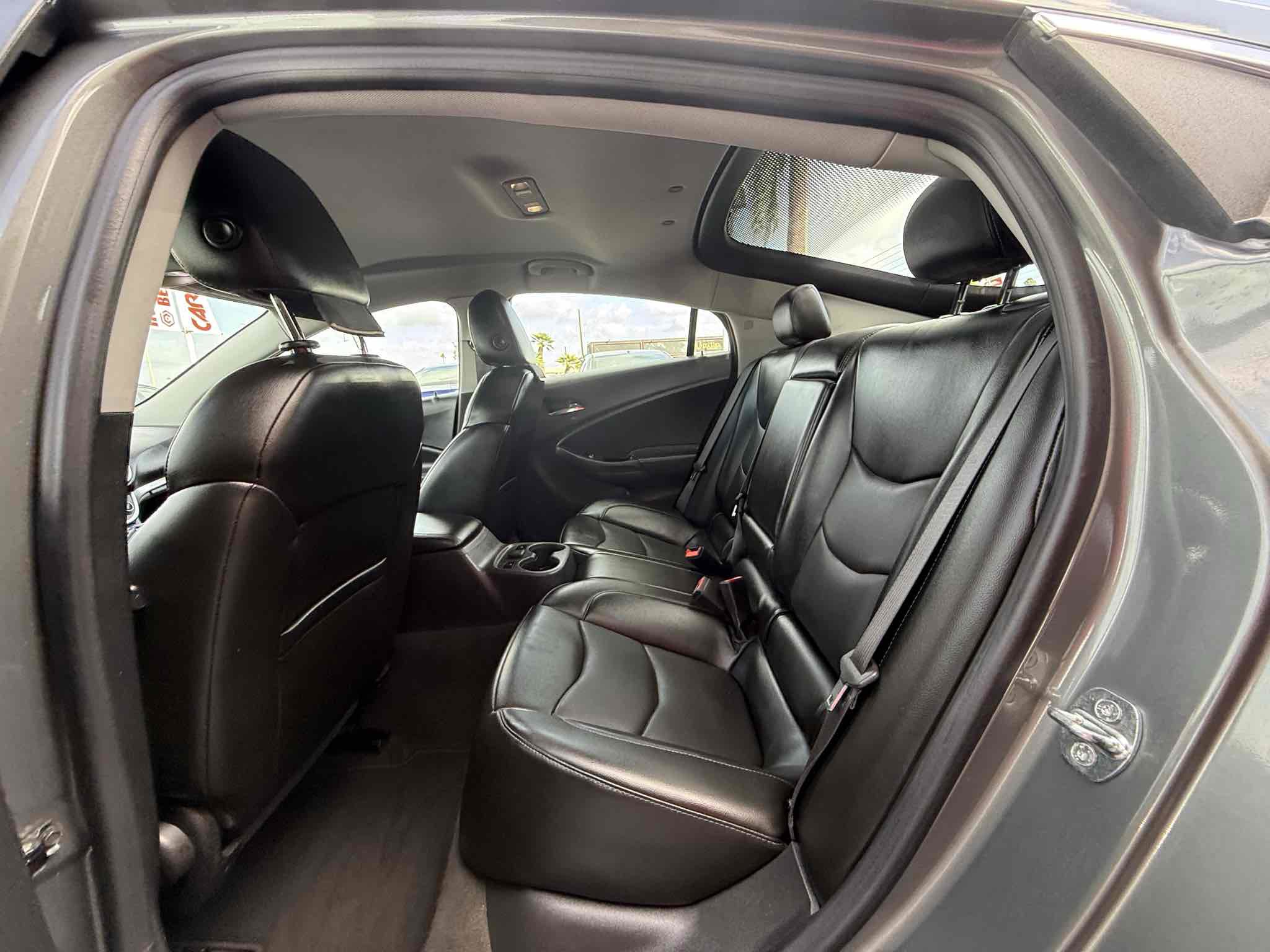 Used 2017 Chevrolet Volt Premier w/ Driver Confidence II Package image 75