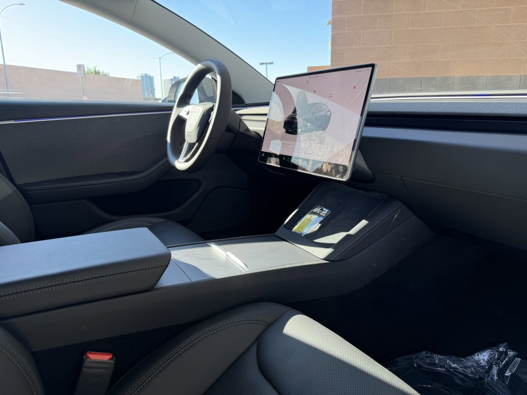 Used 2024 Tesla Model 3 image 43