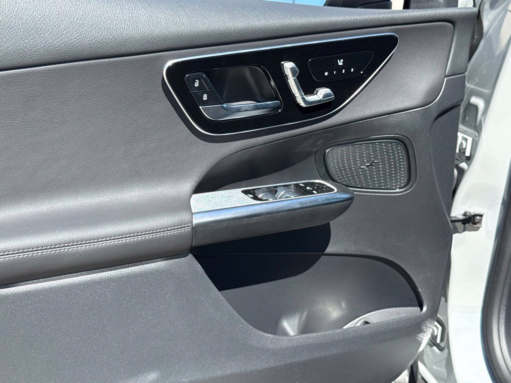 New 2027 Mercedes-Benz GLC 300 image 16
