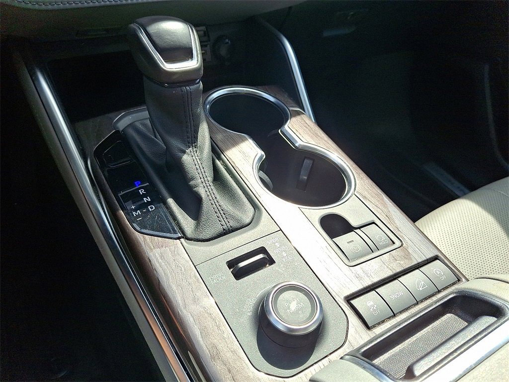 Used 2021 Toyota Highlander Limited image 15