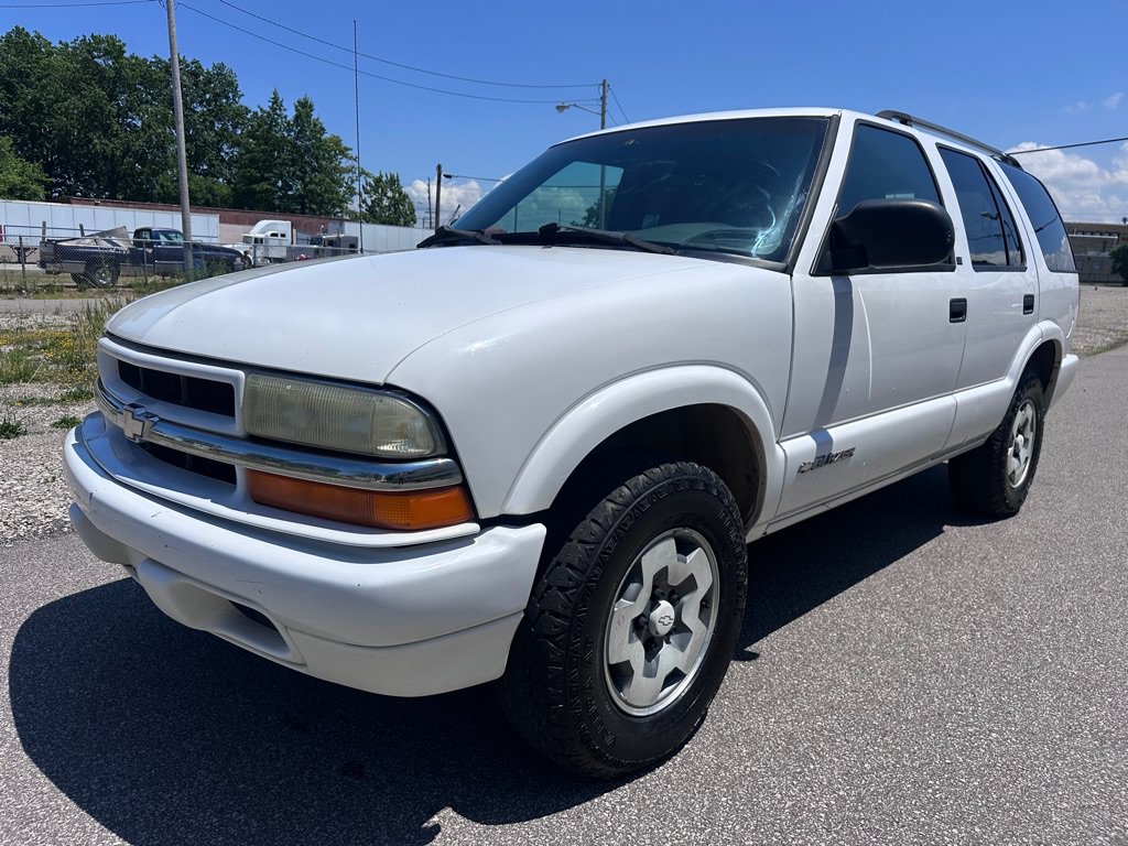 Used 2003 Chevrolet Blazer LS w/ Skid Plate Package AWD/4WD image 6