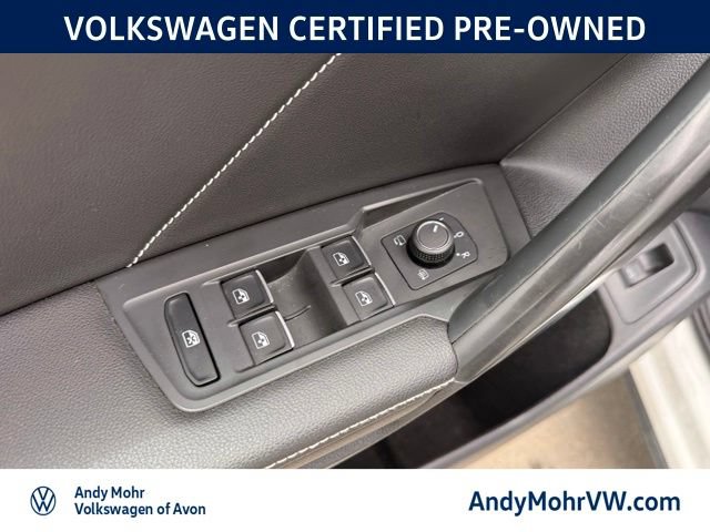 Used 2023 Volkswagen Tiguan SEL R-Line AWD/4WD image 17