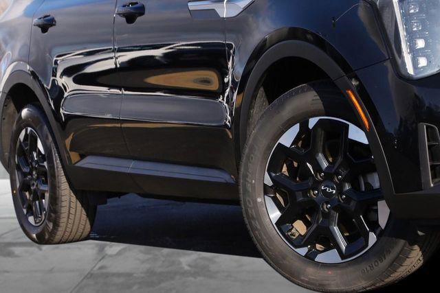 Used 2024 Kia Sorento S image 3