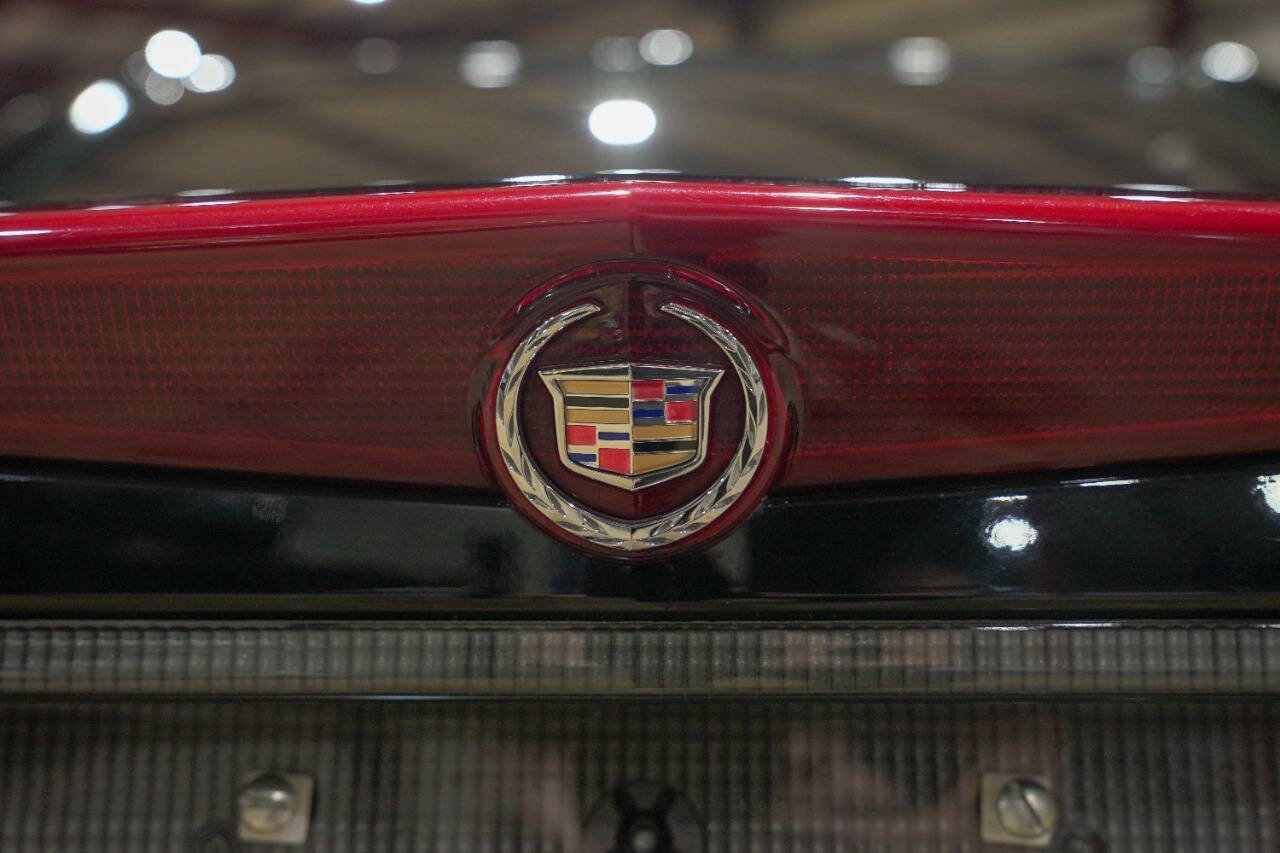 Used 2008 Cadillac XLR V RWD image 39