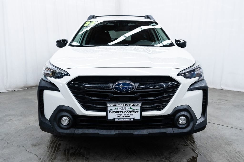 Used 2023 Subaru Outback Onyx Edition image 2