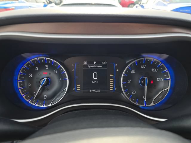 Used 2023 Chrysler Voyager LX FWD image 12