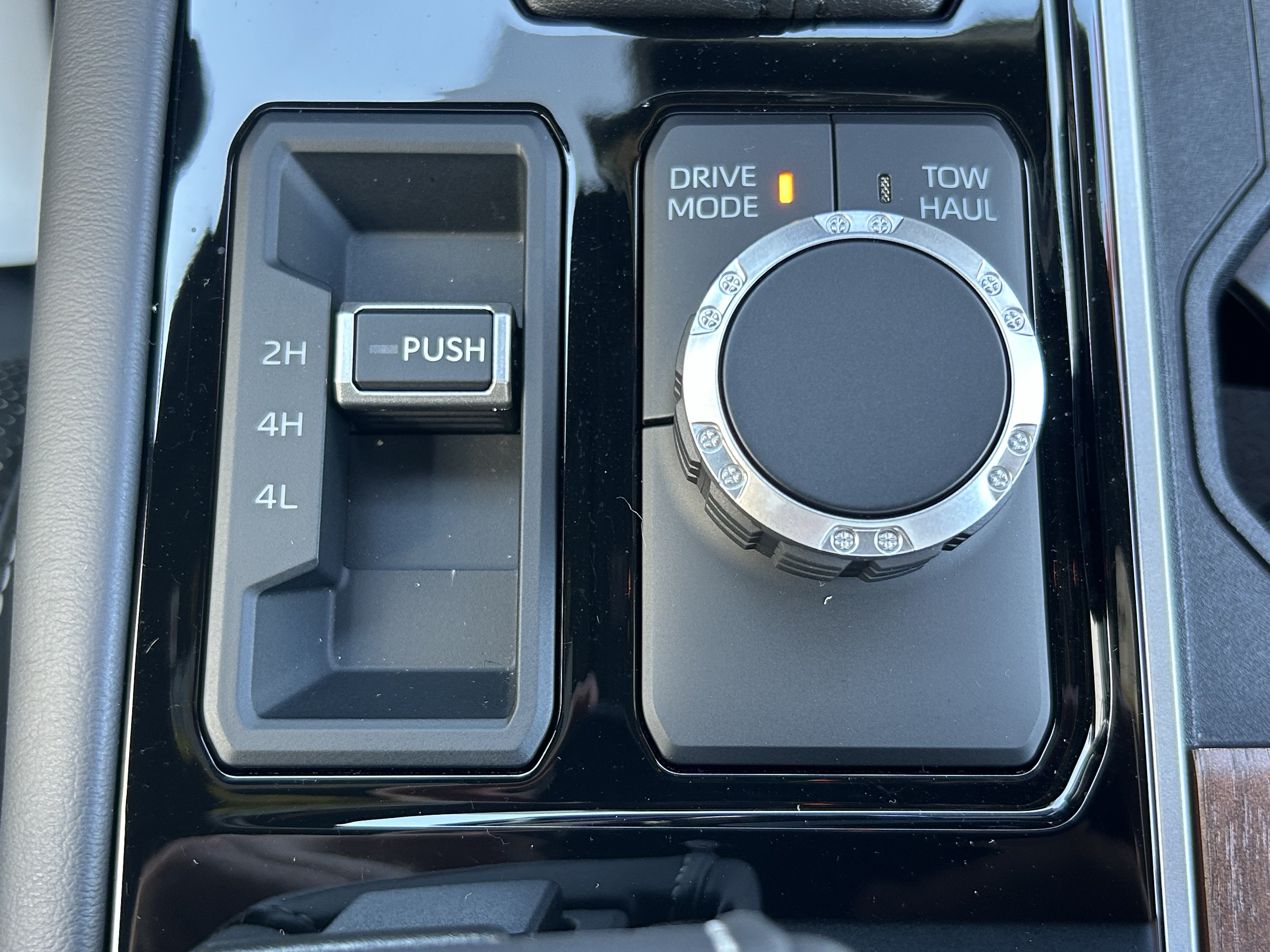Certified 2025 Toyota Sequoia Capstone AWD/4WD image 35