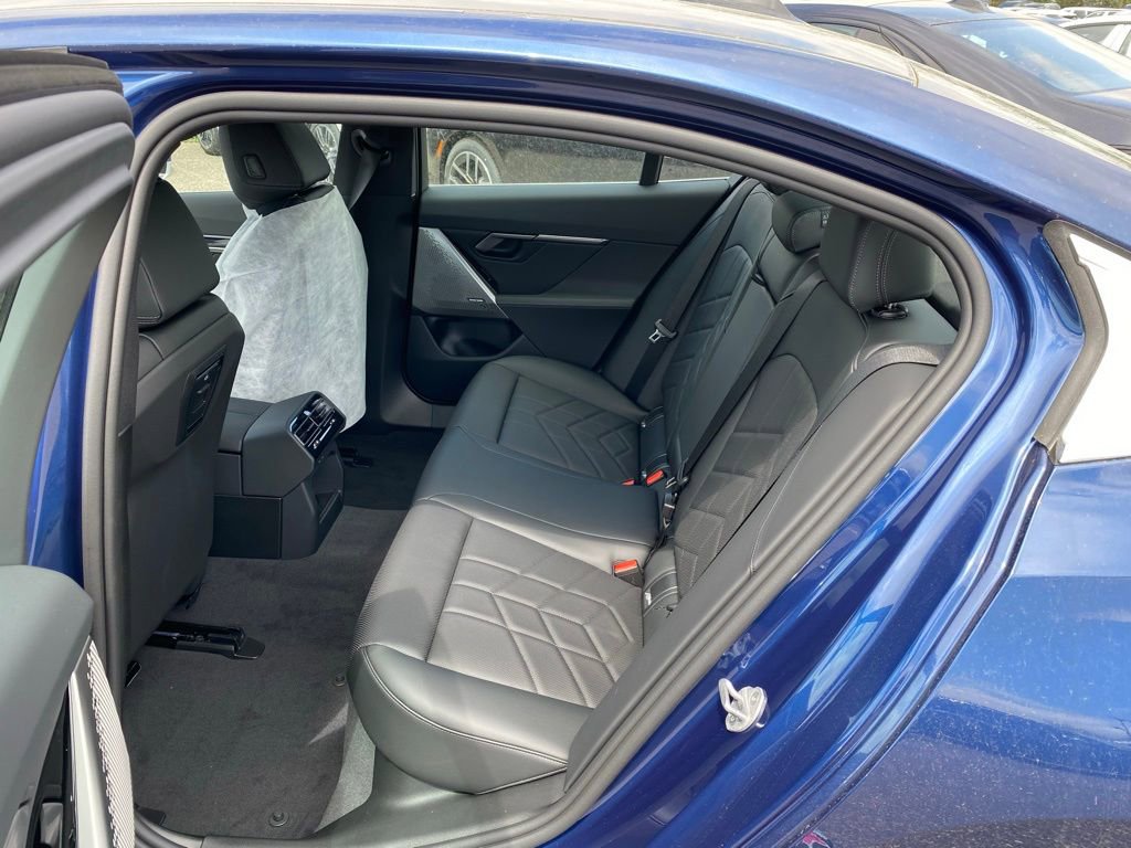 New 2026 BMW i5 eDrive40 AWD/4WD image 7