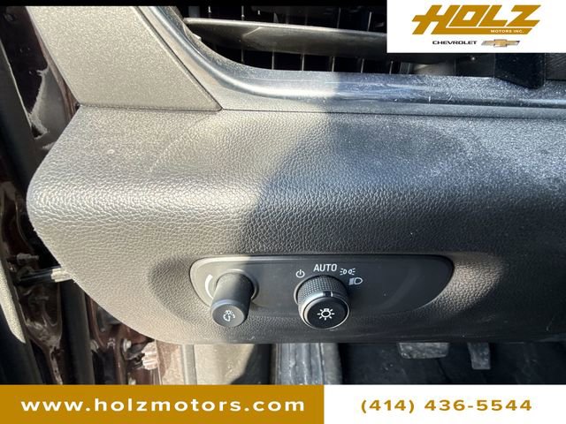 Certified 2023 Chevrolet Traverse LT image 17