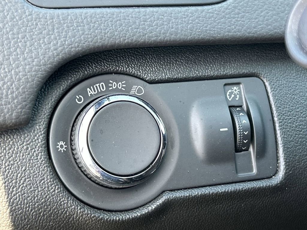 Used 2017 Buick Regal GS w/ Driver Confidence Package #2 image 18