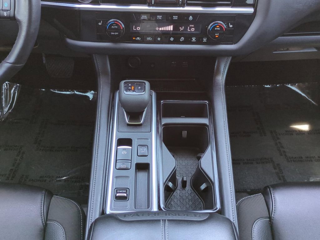 Certified 2024 Nissan Pathfinder SL FWD image 26