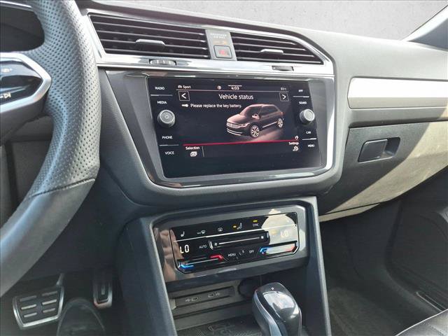 Used 2022 Volkswagen Tiguan SE R-Line AWD/4WD image 15