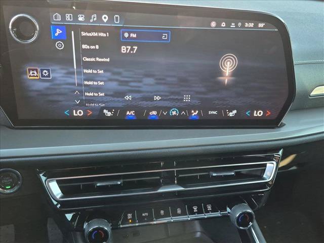 New 2027 Chevrolet Traverse LT FWD image 12