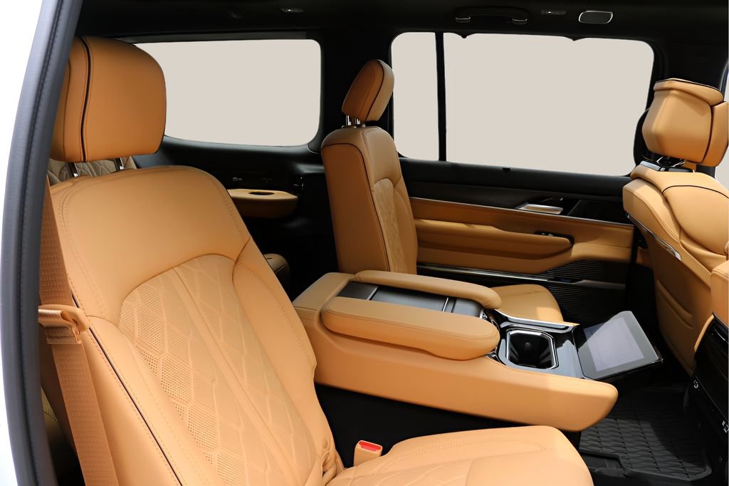 New 2026 Jeep Grand Wagoneer Summit AWD/4WD image 20