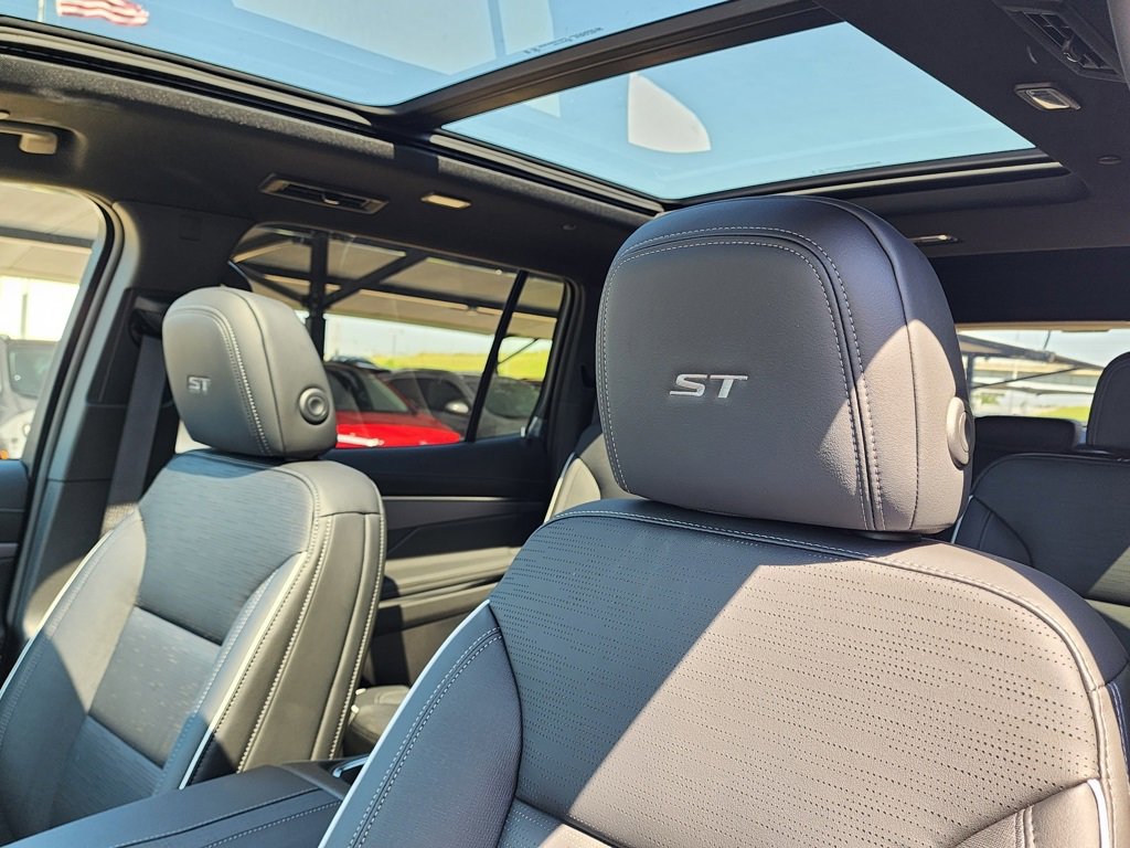 New 2026 Buick Enclave Sport Touring w/ Power Package image 17