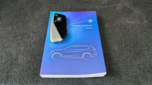 Used 2026 BMW X7 xDrive40i w/ M Sport Package AWD/4WD image 65