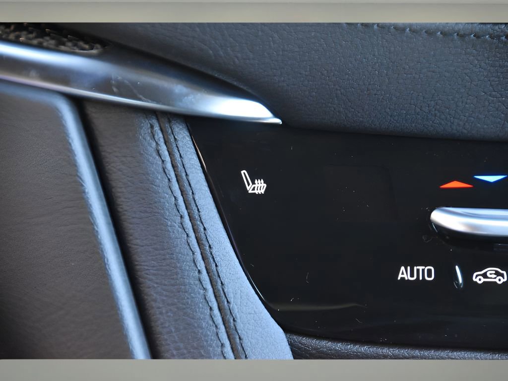 New 2025 Cadillac XT5 Sportv w/ LPO, Floor Liner Package image 38