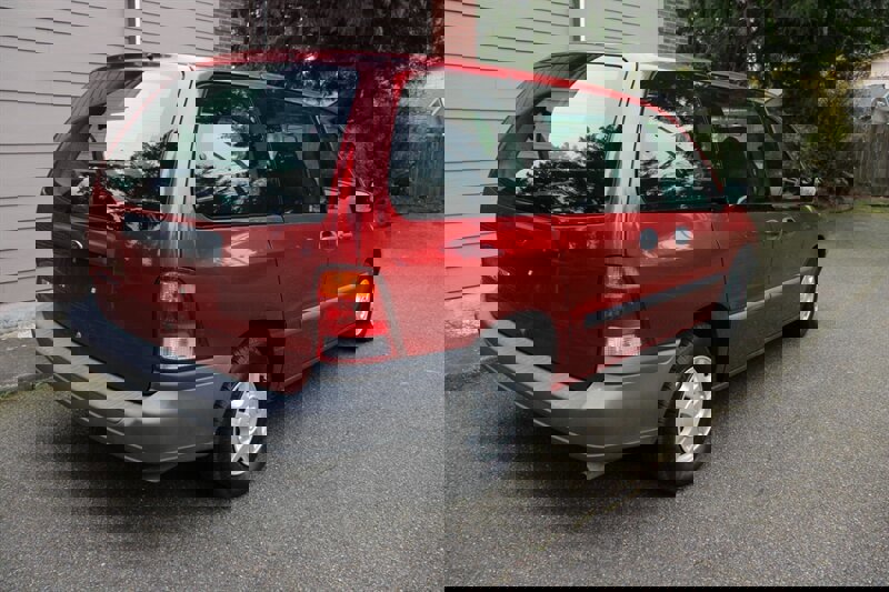 Used 2000 Ford Windstar image 3