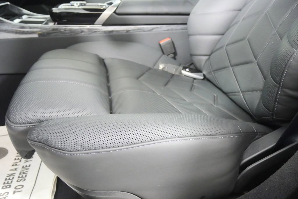 Used 2026 BMW i7 eDrive50 image 10