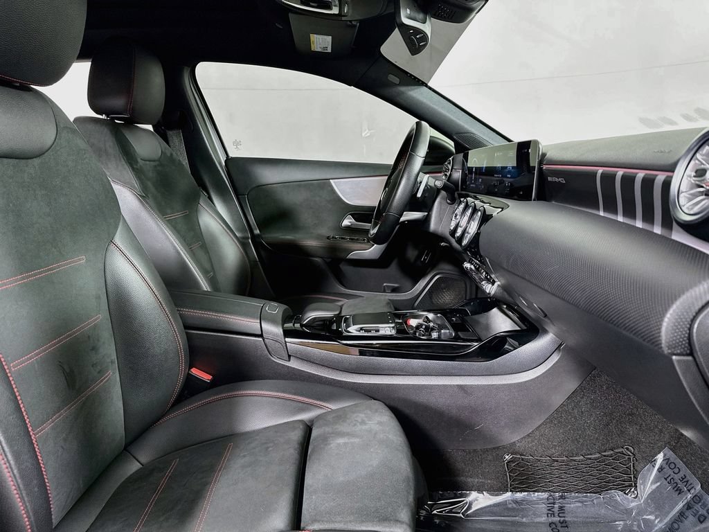 Used 2020 Mercedes-Benz A 35 AMG 4MATIC image 33