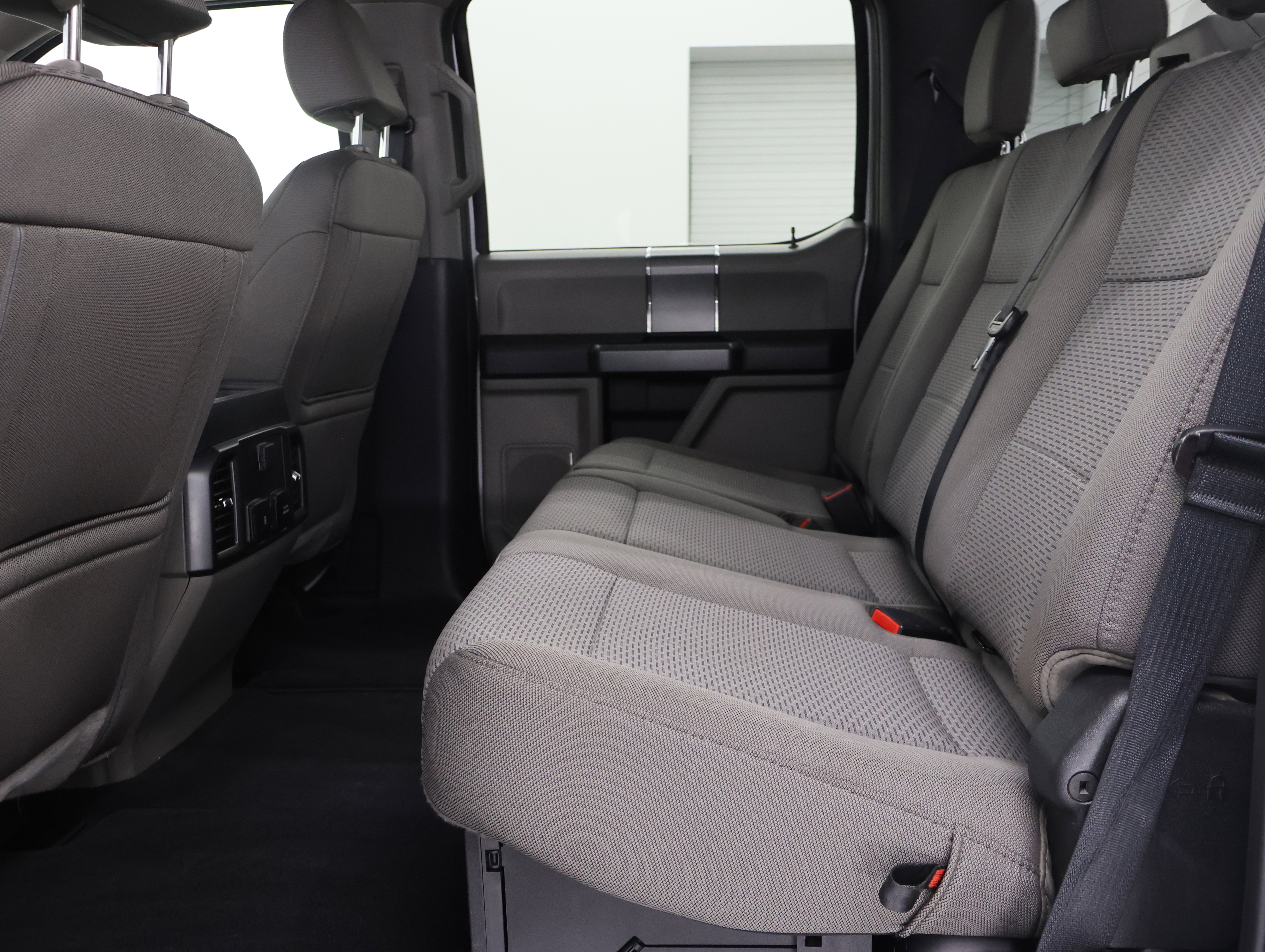 Used 2022 Ford F250 XLT w/ XLT Premium Package AWD/4WD image 9