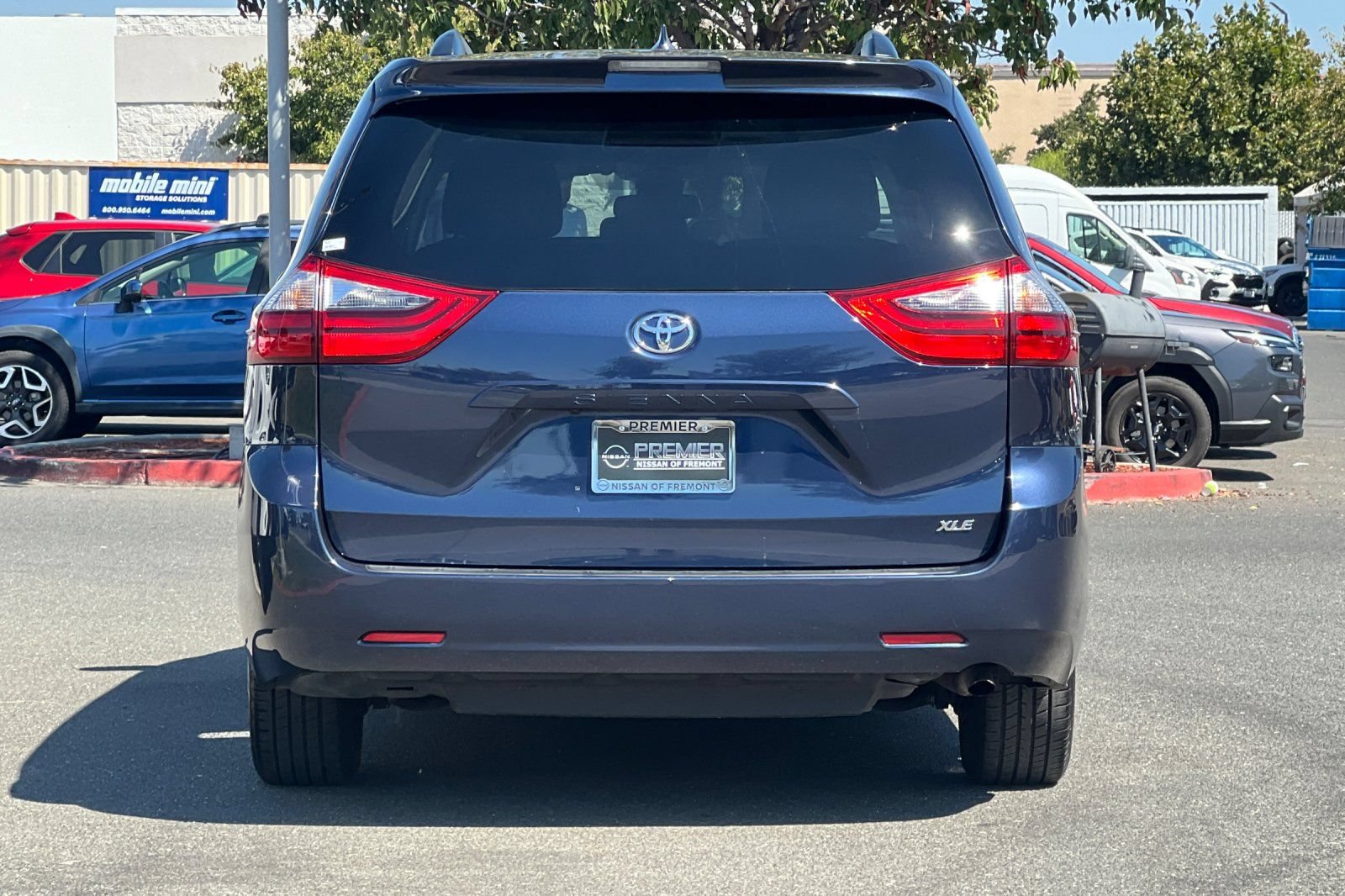 Used 2020 Toyota Sienna XLE FWD image 5